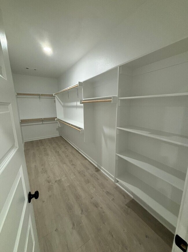Building Photo - Coming Soon! Newer Construction!! 4 Bedroo...