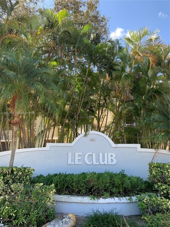 Building Photo - 8660 SW 212th St