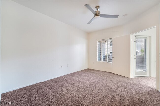 Building Photo - 10245 S Maryland Pkwy