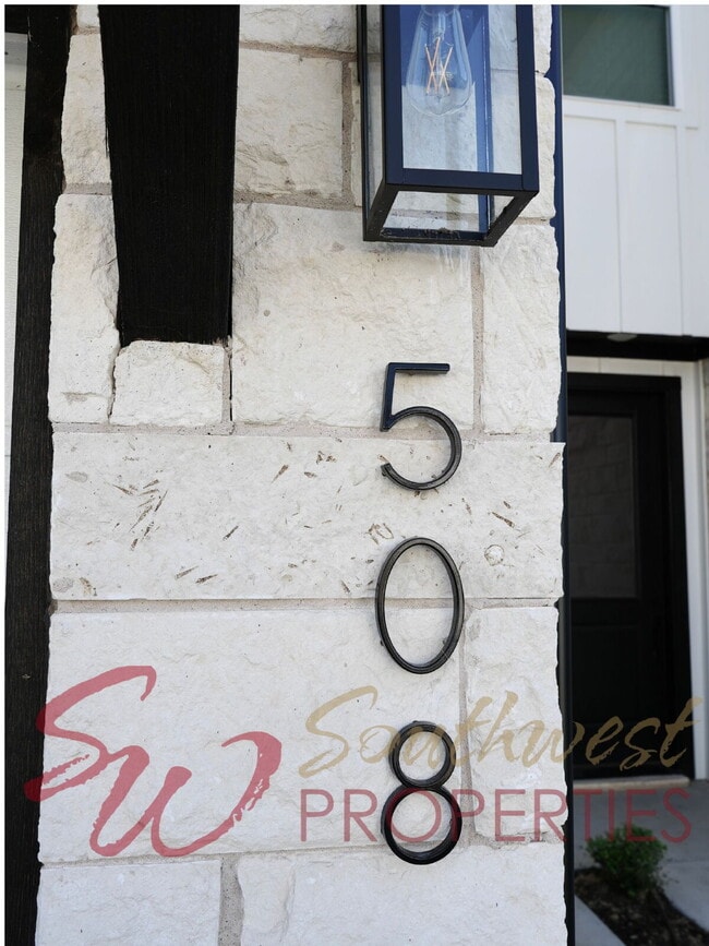 Building Photo - FULLY FURNISHED, close to campus 3 bedroom 2.5 bath Cowboy Casita!