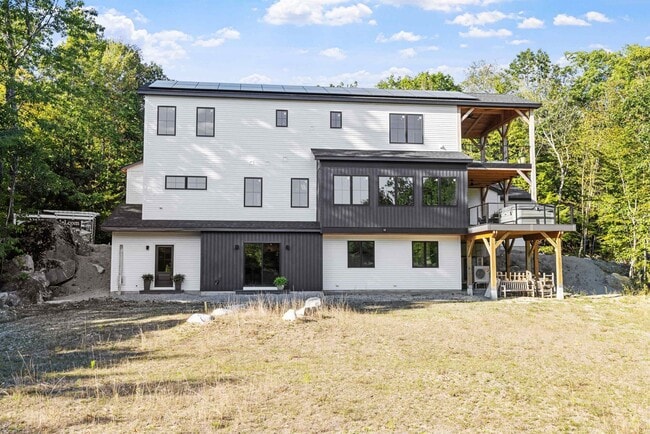Building Photo - 70 Greystone Ln
