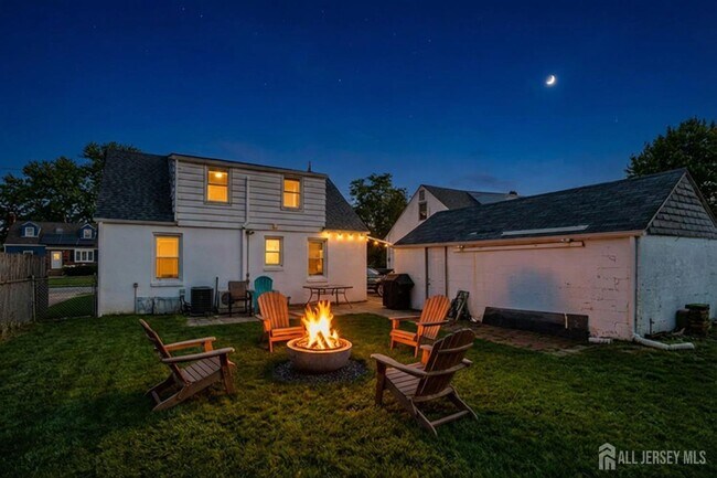 Building Photo - 186 Prigmore St