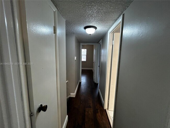 Building Photo - 5979 NW 29th Pl