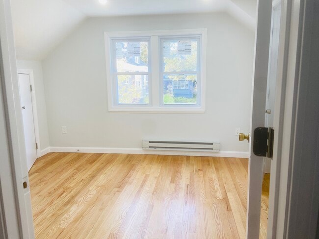 Building Photo - 48 Moulton Rd