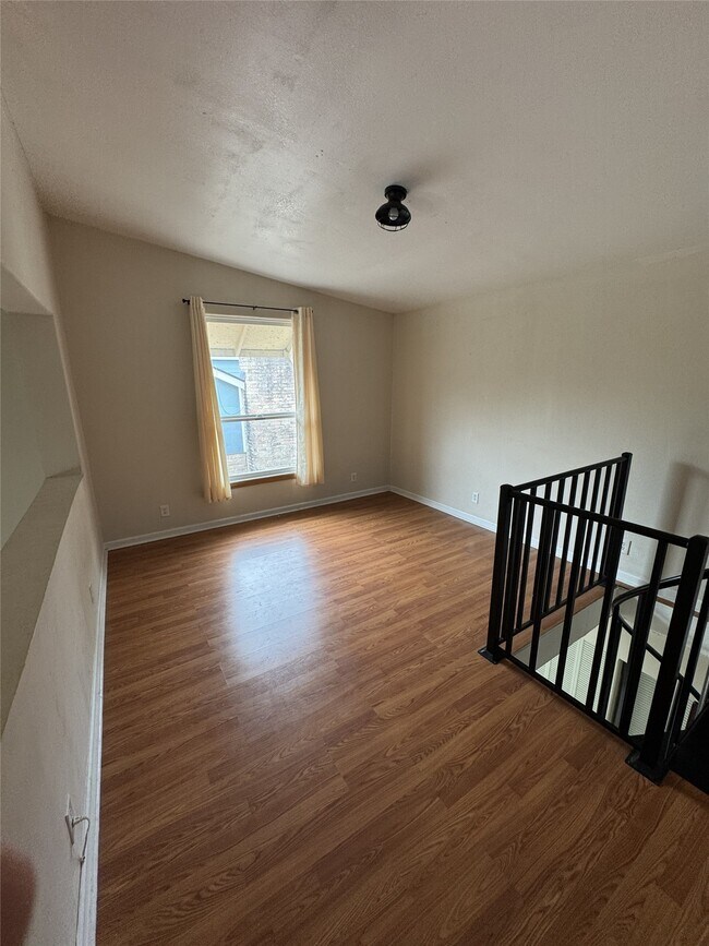 Building Photo - 11322 Briar Forest Dr
