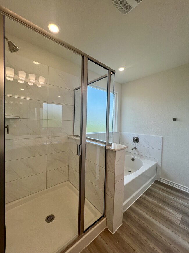 Building Photo - 14839 Vance Jackson Rd