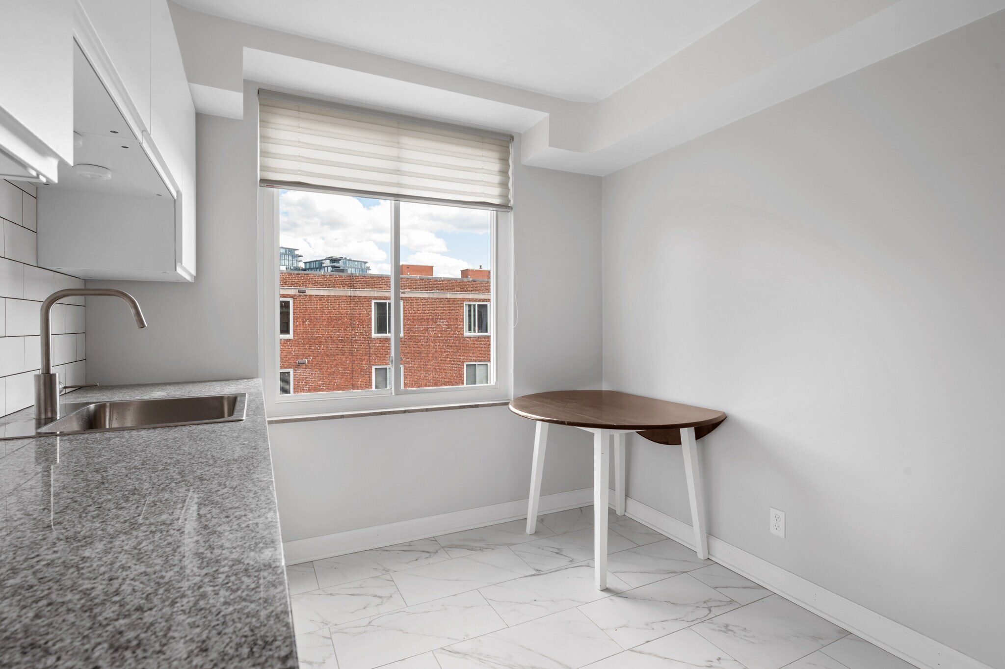 kitchen - 19425 Van Aken Blvd