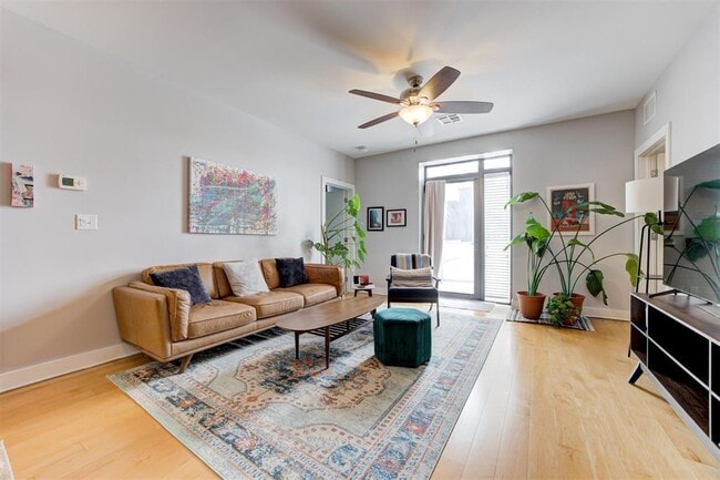 Building Photo - 444 N Central Ave