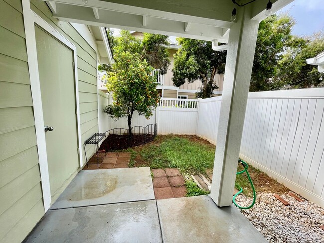 Building Photo - 2bed/2.5 bath PET FRIENDLY Townhome Available in Kapolei!