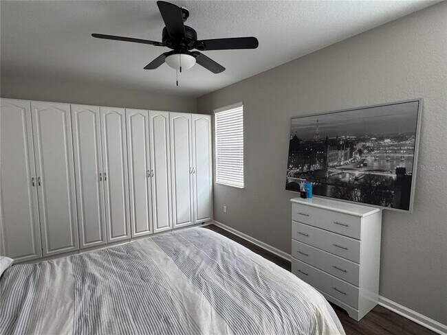 Building Photo - 6811 Helmsley Cir
