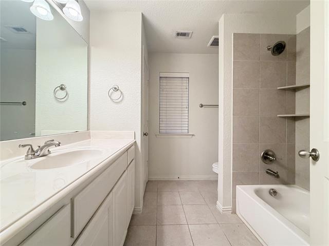 Building Photo - 907 Bainbridge Ln