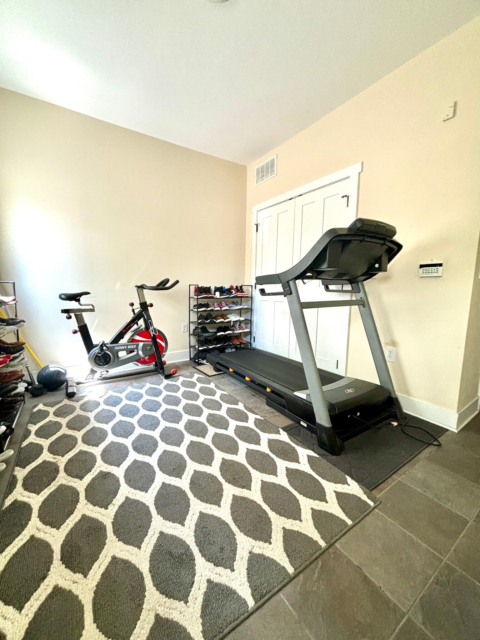 Building Photo - 1455 Mews Ct