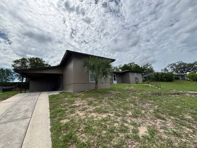Building Photo - 1080 Edgehill Ave