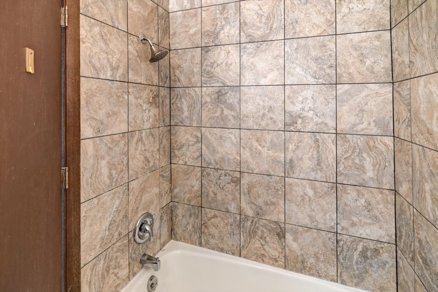 Building Photo - 7203 Fortune Dr