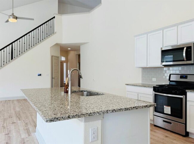 Building Photo - 18321 Anicio Gallo Dr