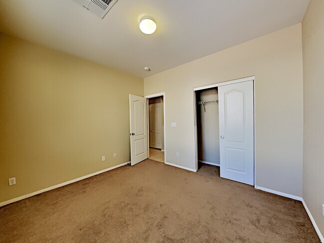 Building Photo - 632 Mauna Kea Pl