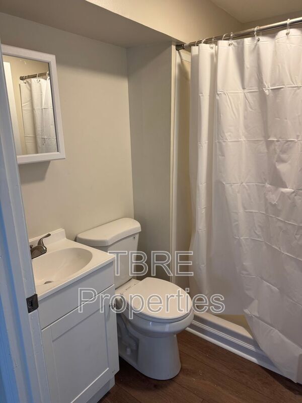 Building Photo - 6785 Mud River Rd