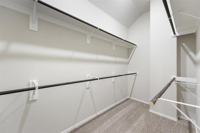 Building Photo - 275 Rd 5102F