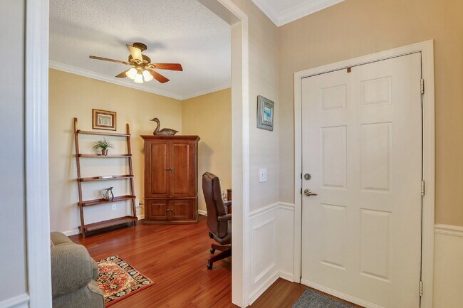 Building Photo - 12 Moonglow Ct