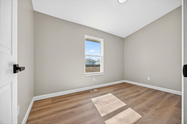 Building Photo - 1362 Half Moon Dr