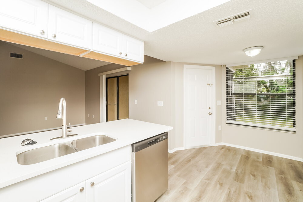 Building Photo - 8134 Royal Hart Dr