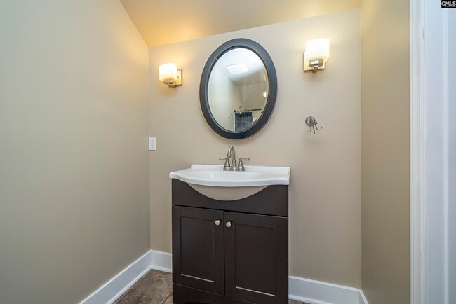 Building Photo - 105 Brook Trout Ct