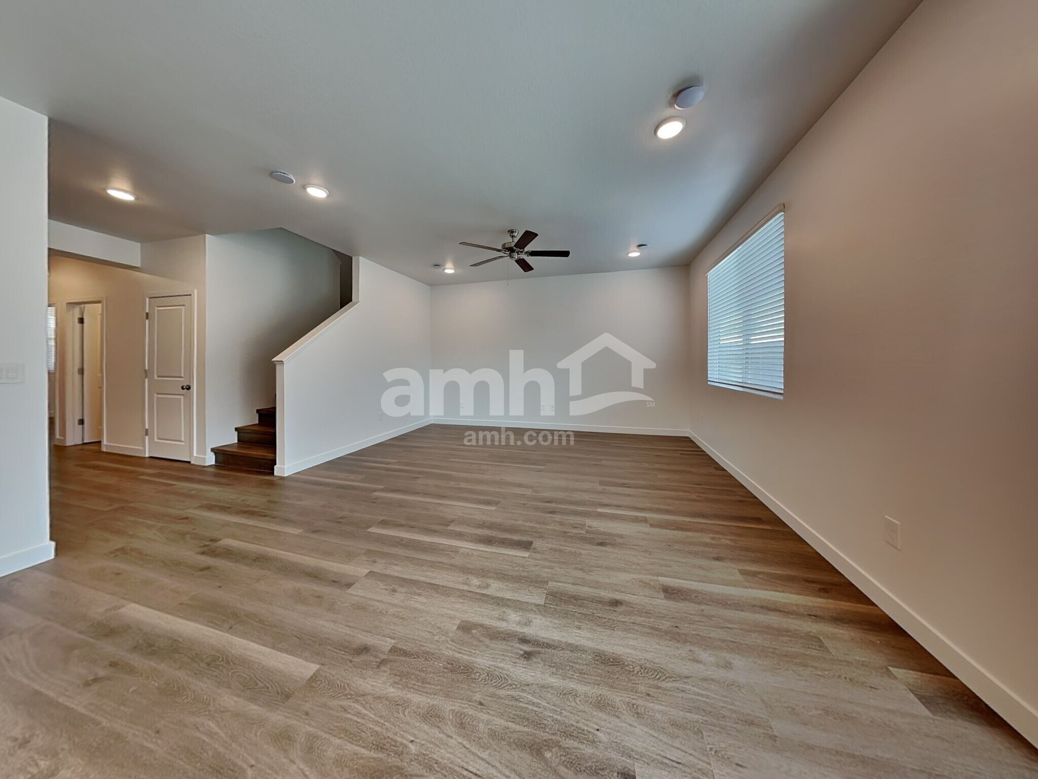 Building Photo - 9738 W Luxton Ln