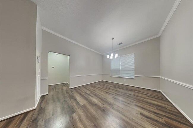 Building Photo - 7102 Blanco Pines Dr