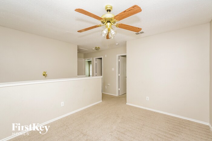 Building Photo - 2553 Big Spring Dr