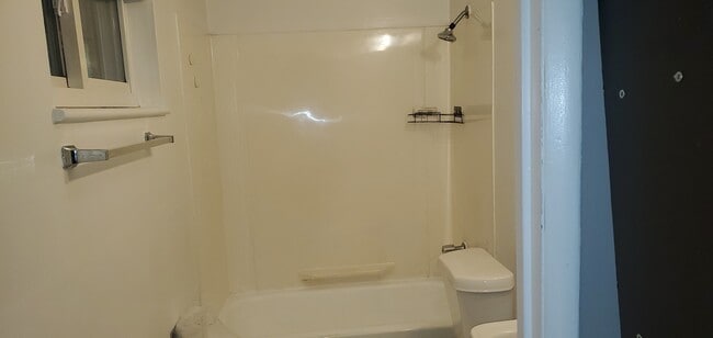 Building Photo - 1379 Terry Dr