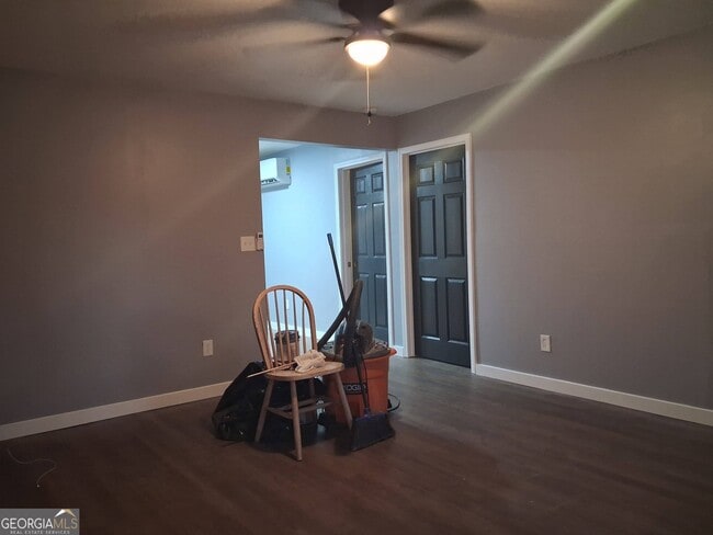 Building Photo - 107b Parkview Dr