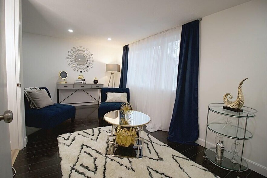 Building Photo - 11 Trenton St