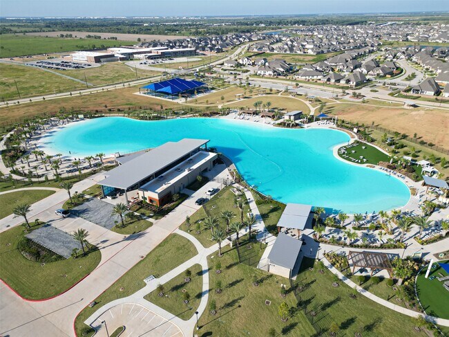 Building Photo - 6411 Laguna Terra Dr