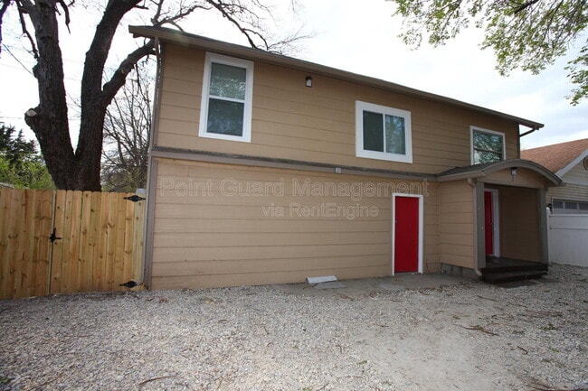 Building Photo - 1225 S Pattie St