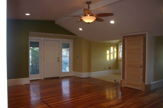Primary Photo - 6031 Deal Ave