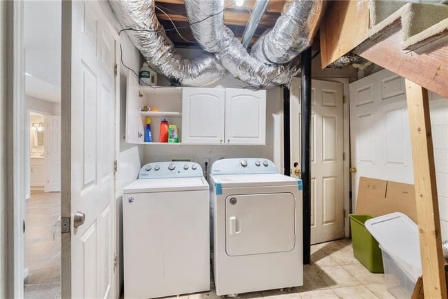 Building Photo - 1449 Southland Vista Ct NE