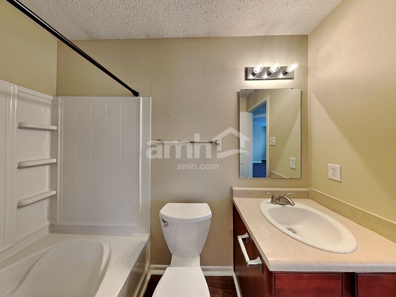 Building Photo - 12671 Republic Dr