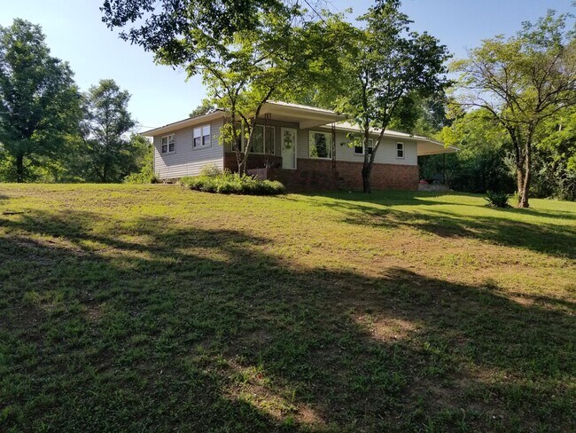 Building Photo - 1571 Warrior Rd