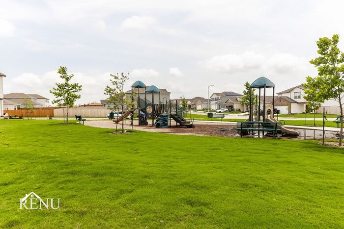 Building Photo - 5010 Firefly Hls