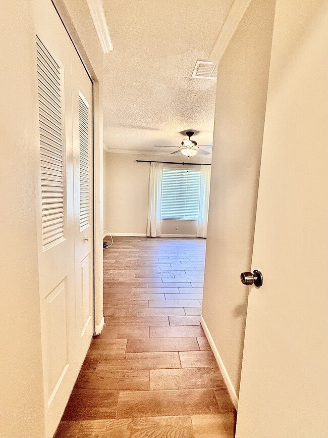 Building Photo - 1271 Powderpuff Dr