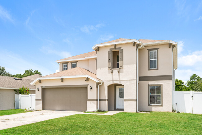 Primary Photo - Modern 4-Bedroom Home with Private Pool