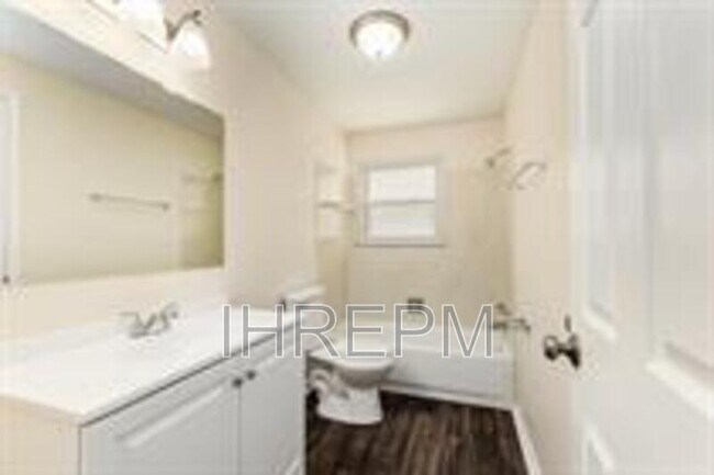 Building Photo - 4806 Funston Ct