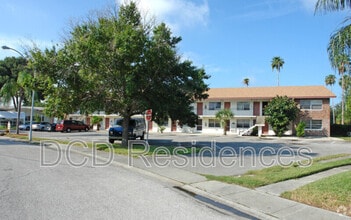 Building Photo - 612 Sally Ln S