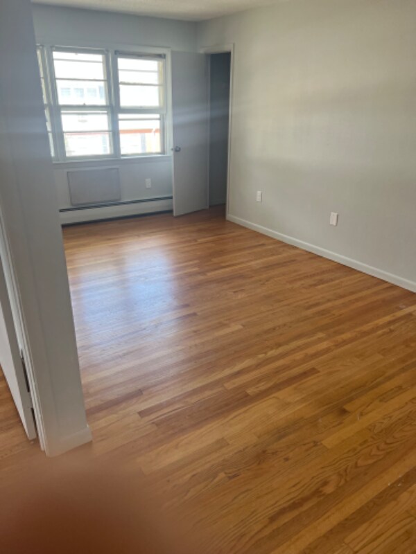 Building Photo - 87 Fowler St