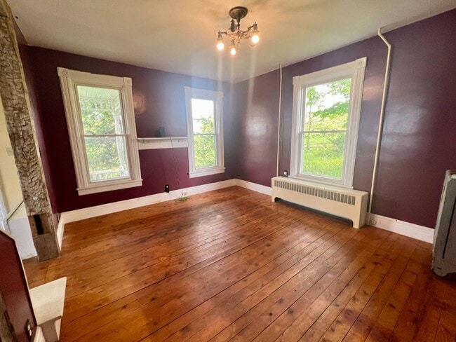 Building Photo - 353 Auriesville Rd