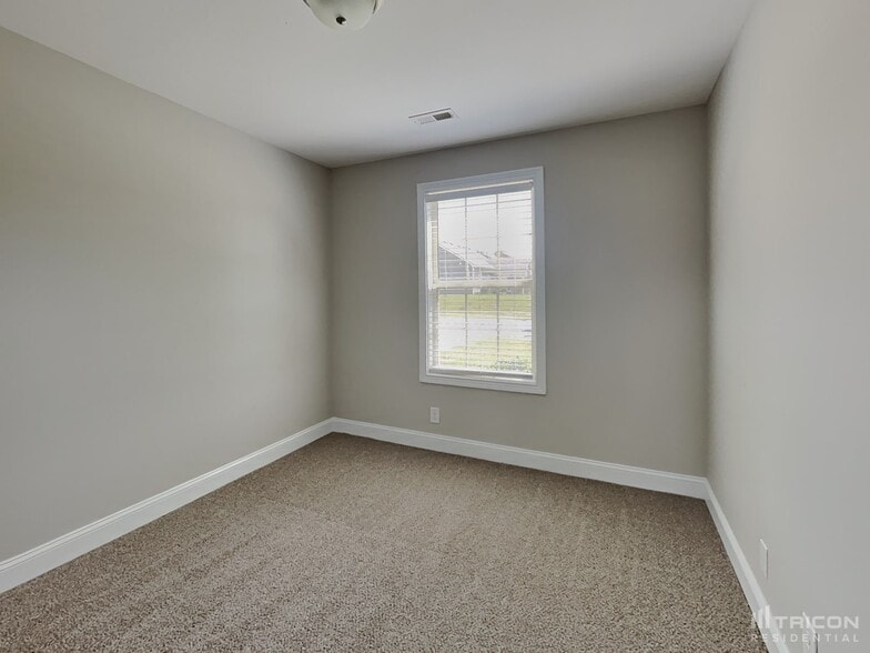 Building Photo - 1489 Coronado Dr