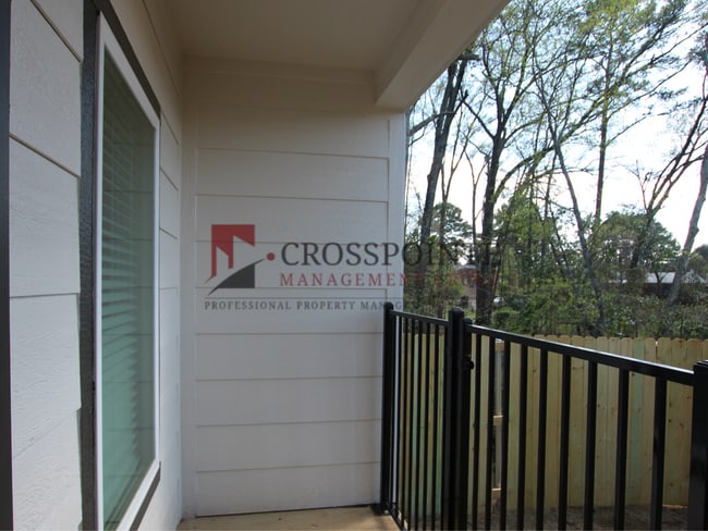 Building Photo - Available! 2 Bedroom, 2.5 Bathroom, 1 Car Garage