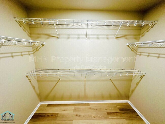 Building Photo - 8914 Roaring Spg