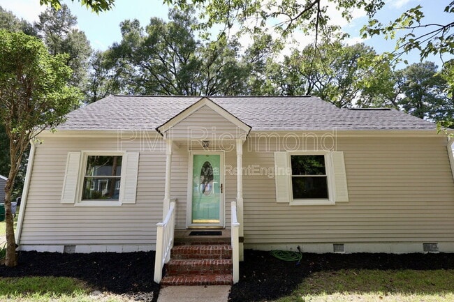 Building Photo - 511 Highland Dr