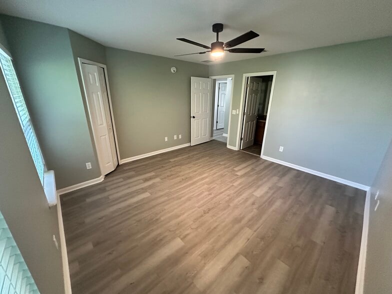 2nd Master bedroom - 148 Leese Dr